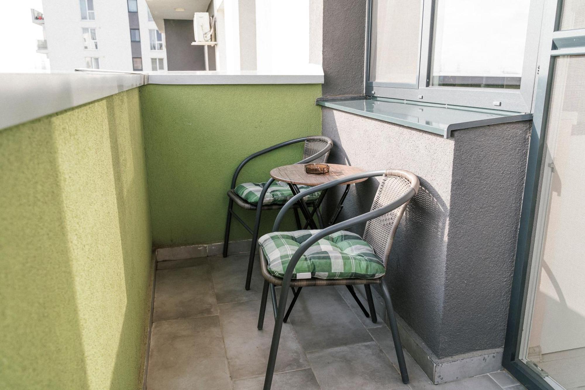 M&M Apartment Орадеа Екстериор снимка